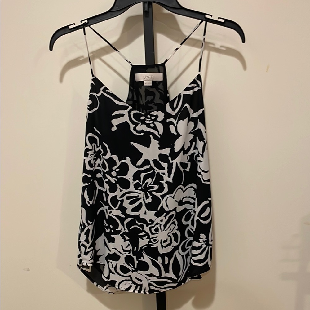 Loft Flowy Tank